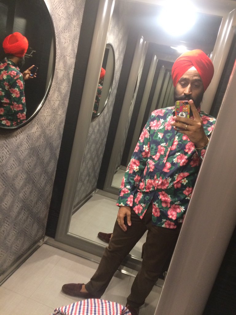 harveenj's tweet image. Kickstarted it #GameOverWithMN join @BirkanwarSingh @Joharsofficial