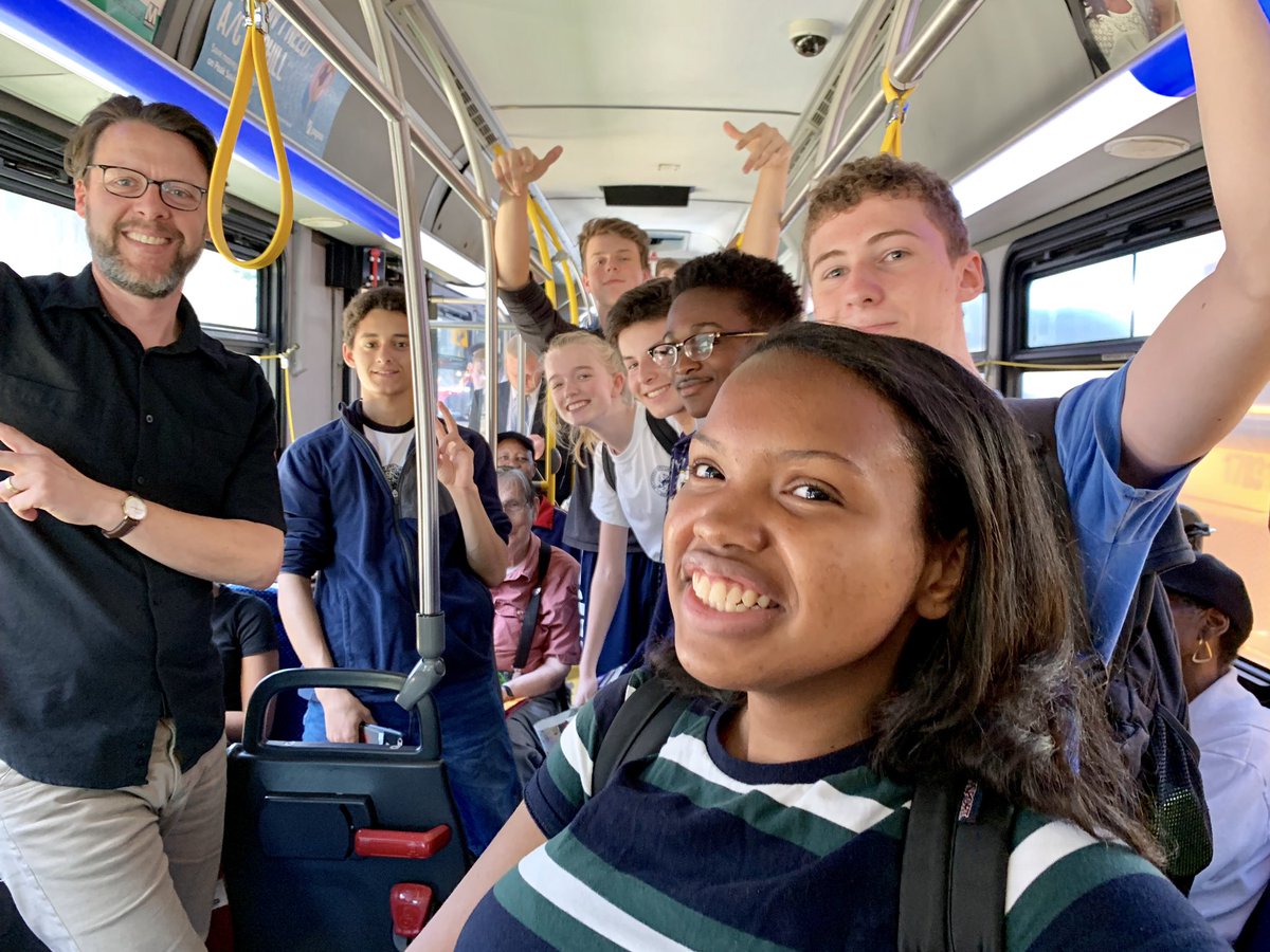 hansriemer's tweet image. #moco #transitchallenge on the J2 home from Bethesda all the students got on so I introduced myself and we celebrated “Kids Ride Free” 💯