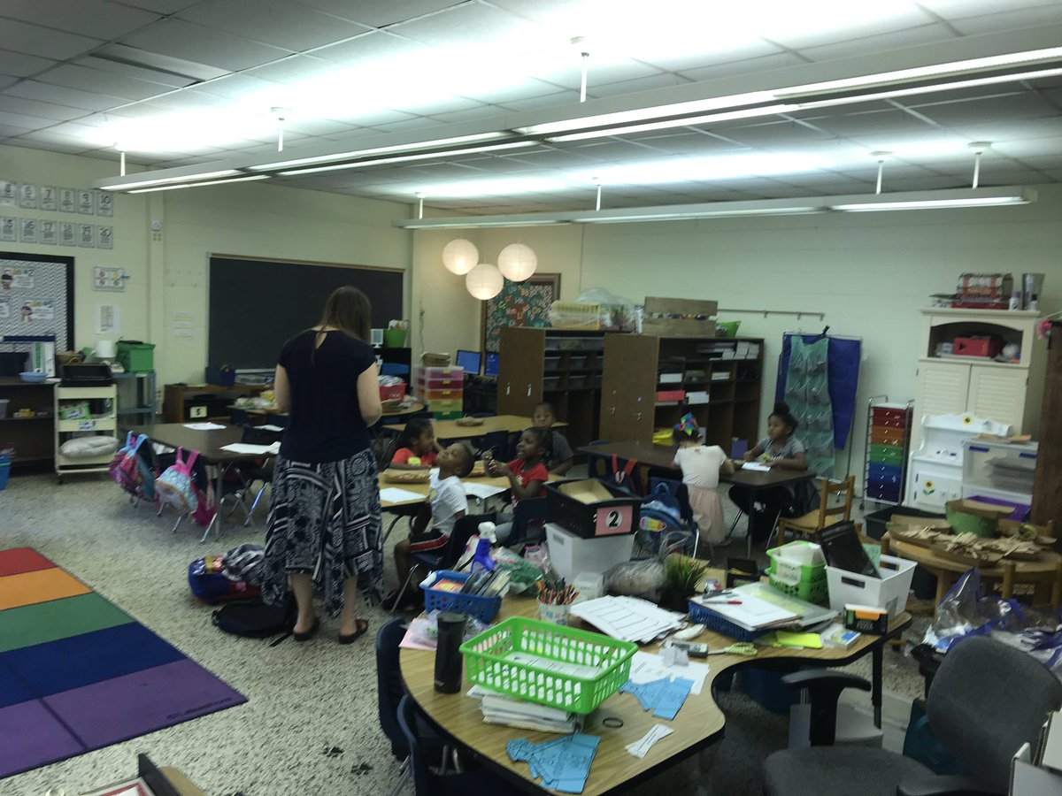 Beulah_AP's tweet photo. Switch day! Our students got to meet next years’ teacher &amp; begin building their relationships. #epicatettrick @ccpsinfo @Bzmomof2Randi @EPICatEttrickES https://t.co/L8Vne53uti