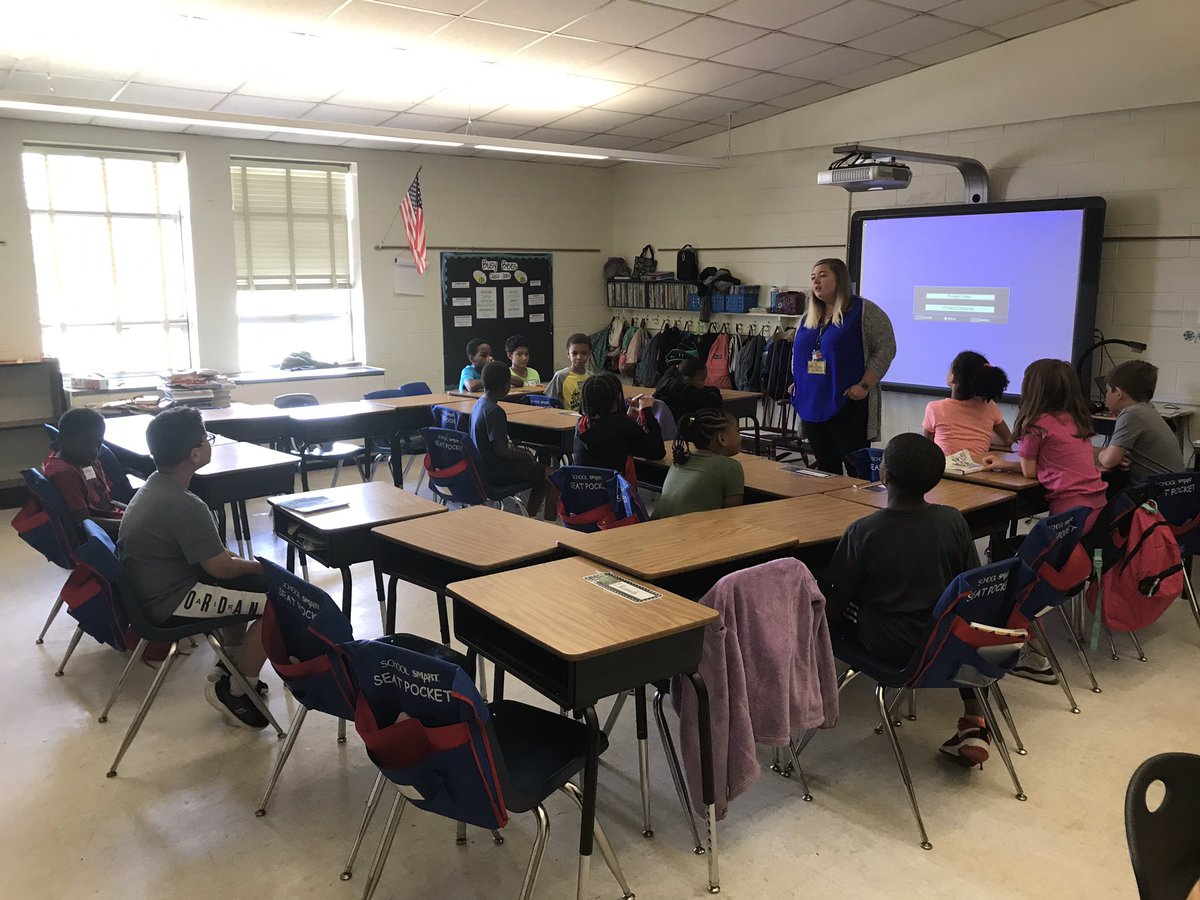 Beulah_AP's tweet photo. Switch day! Our students got to meet next years’ teacher &amp; begin building their relationships. #epicatettrick @ccpsinfo @Bzmomof2Randi @EPICatEttrickES https://t.co/L8Vne53uti
