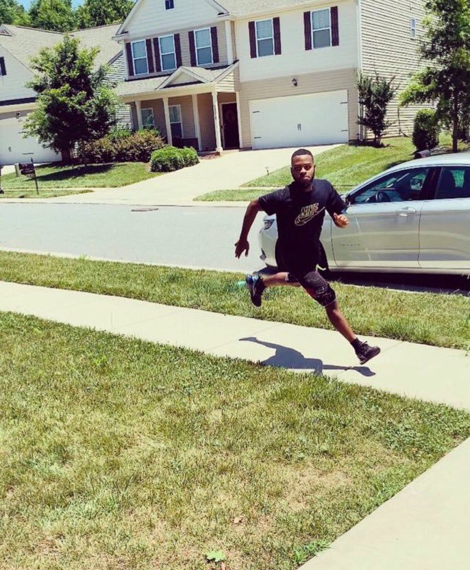 MoodyDaChamp's tweet photo. Superman: *flies off*

Wonder Woman: *flies off*

Green Lantern: *flies off*

Flash: *Already there*

Batman: https://t.co/XsTnO5ni4c