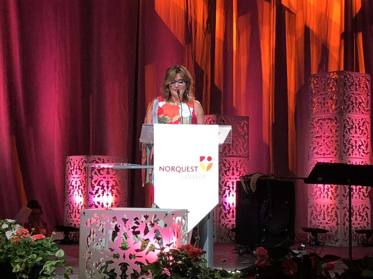 1ThousandWomen's tweet image. “These students are a testament to the fact that we are delivering on our promises. I know from personal experience, how impactful bursaries are important to educational success.” - Dr. Elena Hernandez-Kucey @Kucey_Dental #1000Women