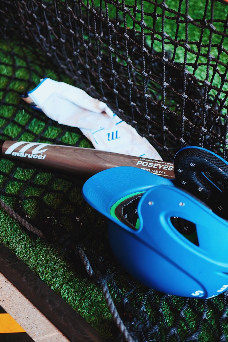 HittersHouse_LA's tweet photo. That NEW*NEW is here and happening! 👏 Have you been dying to hit with the new @MarucciSports #Posey28 ? Well, we've got it and we're waiting for you to come swing it!
#HittersHouse #Marucci #PoseyProMetal https://t.co/F9rbJKAZqN