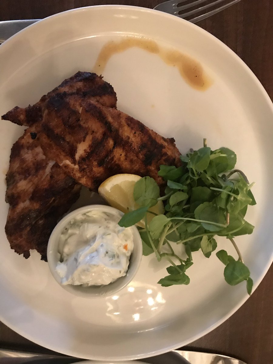 SarahGrout's tweet photo. How blessed am I to spend TWO nights out with my dear mate @CecilysBeauty this week? Last night @BoleroVenues enjoying #ChargrillTuesday and #Ginboard - just look 👀what a treat! #MalvernHillsHour https://t.co/pluPsEBhbZ