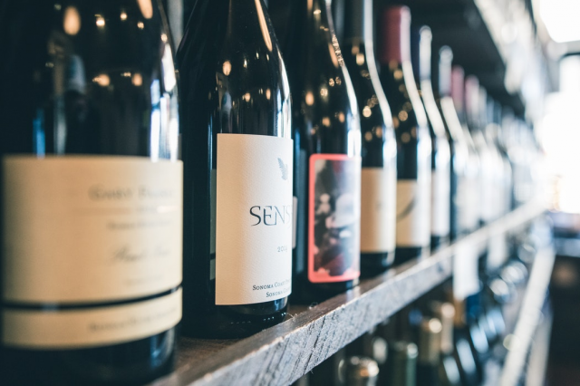 MorrisseyBlvd's tweet photo. It's Wednesday, my dudes, and you know what that means: it's time to break out the wine. https://t.co/skdpgZXzmm