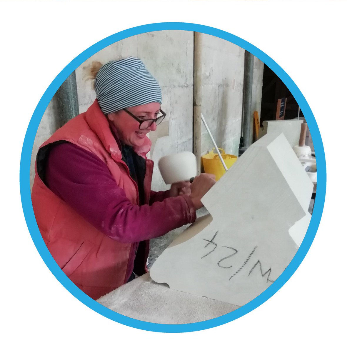 WhereFirst's tweet photo. This is Sarah and she is one of the stonemasons giving live demonstrations in the cloisters at Salisbury Cathedral. We spoke about what happens when mistakes are made and I learnt a great deal. "Would you like an action shot?" Sarah said. #SalisburyCathedral #Salisbury https://t.co/iwWPFQyaJK