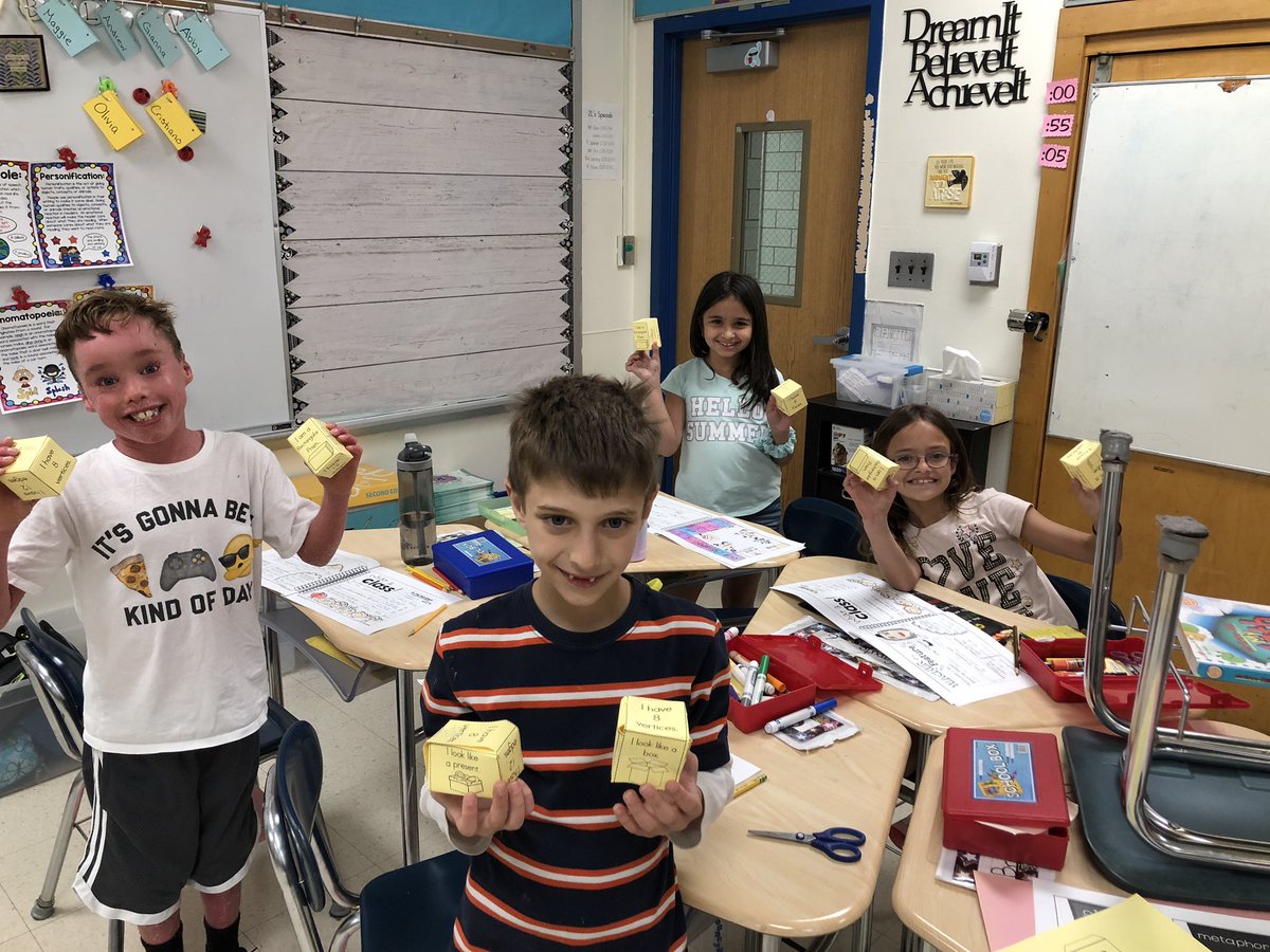 Keepingupwith2L's tweet photo. Making 3-D Shapes! https://t.co/omUvjhMHU1