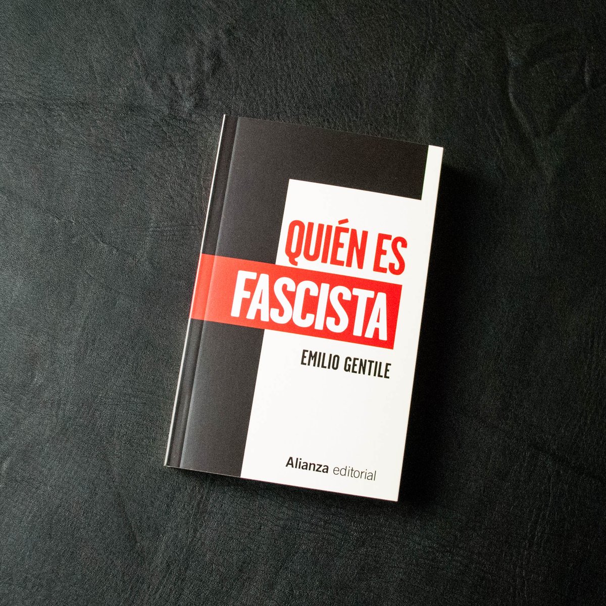 ¿Vuelve el fascismo?
#EmilioGentile
alianzaeditorial.es/libro.php?id=5…