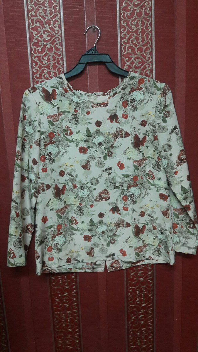 weenawan05's tweet image. เสื้อชีฟองแขนยาว คอกลมพื้นชมพูโอโรสแต่งลวดลายผีเสื้อดอกไม้ งานวิลเทจ รหัส C19
อก 19 นิ้ว 
ยาว  24 นิ้ว
แขน 21  นิ้ว
ราคา 100 บาท
สอบถามเพิ่มเติมได้ที่
IDLine : @maengposhop
Website ; maengposhop.com
Fb : facebook.com/maengposhop
Tel : 095-9269995 , 095-4466985