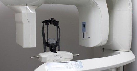 esmatges's tweet photo. A Esmatges periodòncia comptem amb l’última tecnologia com a mitjà de suport al diagnòstic i tractament clínic.
#Esmatges #periodoncia #aparatologia #odontoleg #tecnologia #diagnostic #esmatgesperiodoncia #genives #problemesgenives https://t.co/v8Ib2zkza9