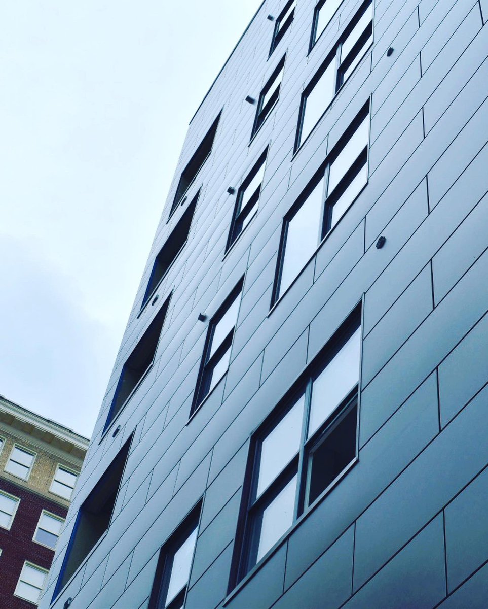 enclad_inc's tweet photo. 85-111 in Columbus is looking great featuring Dri Design panels! 

#encladinc #Columbus #Ohio https://t.co/g2RibTWraq