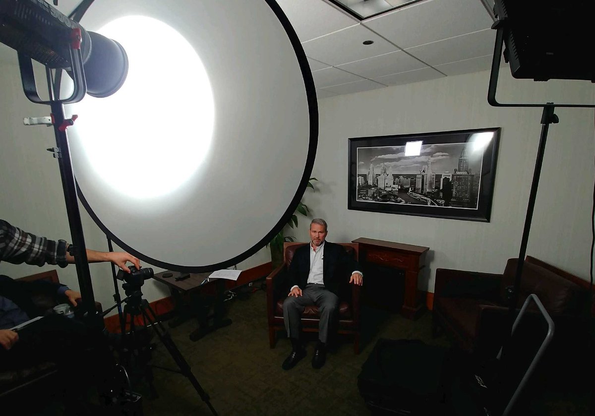 stevefretzin's tweet image. I enjoyed shooting new video content yesterday with our marketing director, Barry Zlotowicz, for the FRETZIN website and our upcoming corporate re-branding. Stay tuned- very excited to share these with you soon! #bethatlawyer #legalmarketing #legalbusinessdevelopment