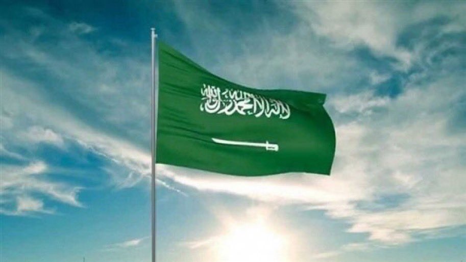 حادثة #مطار_ابها وغيرها من الحوادث لا ينتج عنها الا ثباتاً في العقيدة و زيادة في الولاء و إصراراً على التفاني لخدمة الدين ثم المليك و الوطن والفرس يعلمون جيدا بأنه لن تقوم لهم قائمة أمام حماة #الحرم🇸🇦🕋