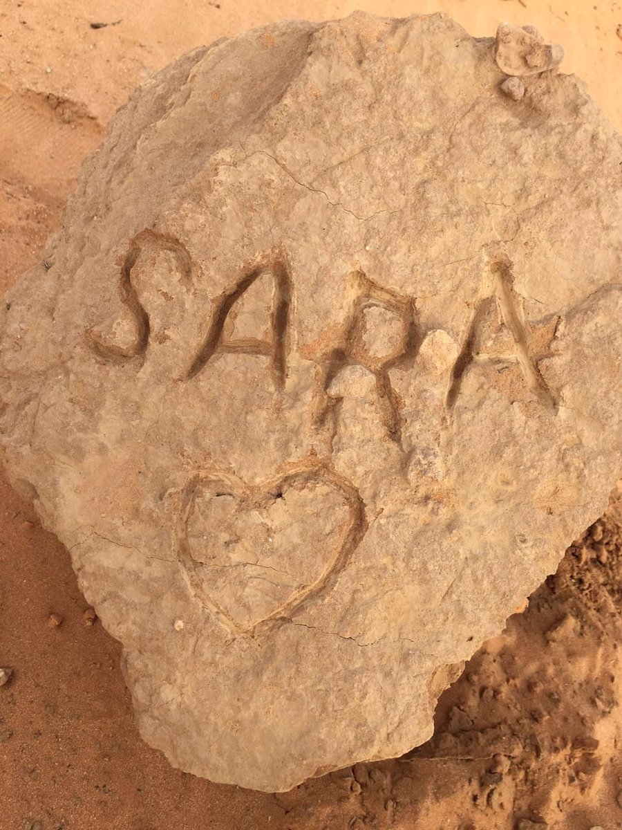 hdo2222's tweet photo. هكذا انتِ محفورتاً في قلبي💔 https://t.co/nP9gjSGAOV
