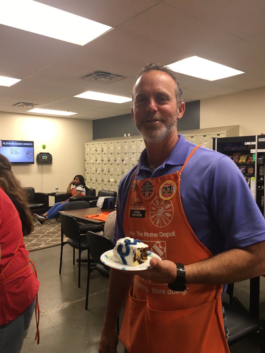 wellsthd's tweet photo. Happy Birthday to the best store manager and all around awesome guy! @lgrahamthd https://t.co/cqE0upUm78