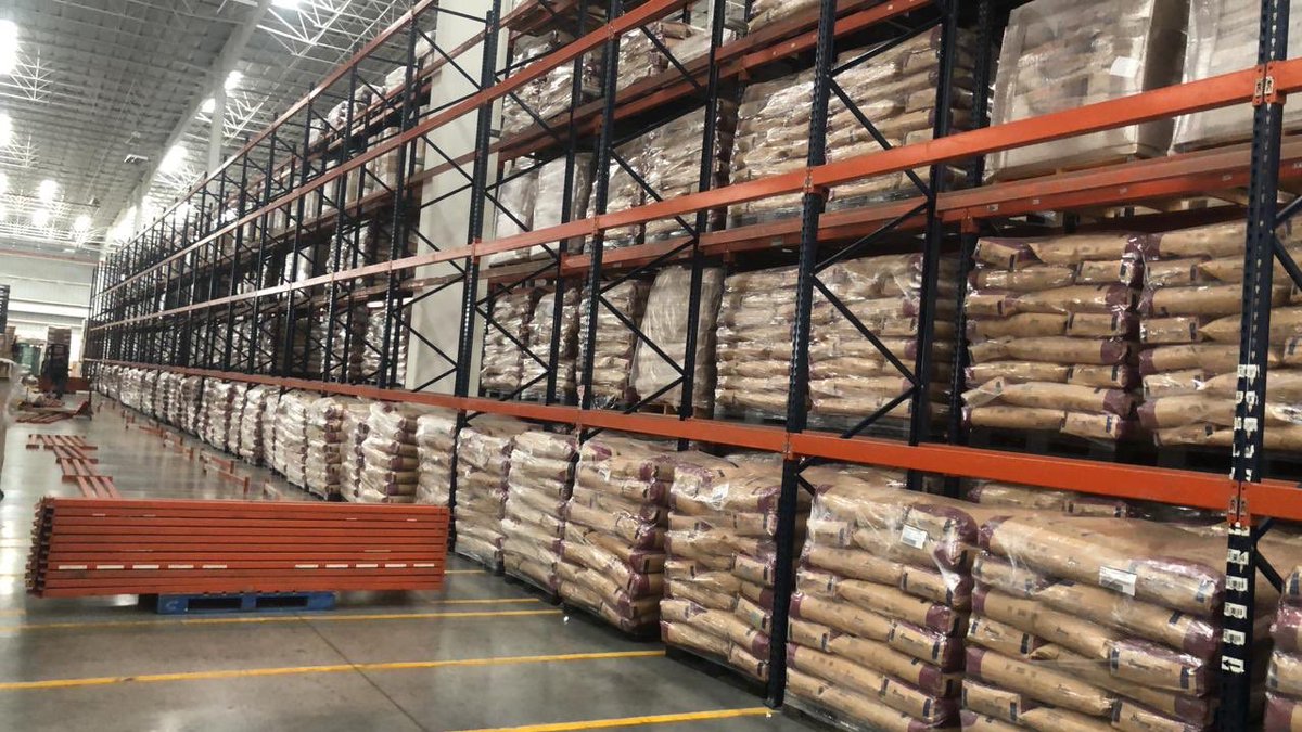 CastajiOficial's tweet photo. Siempre cumpliendo las necesidades de nuestros clientes, movimientos de #SistemaSelectivo en #GrupoSid #ClienteSatisfecho #AlmacenandoAlMundo #CastajiTeam #GoodWork #SeguimosCreciendo #Mecalux #Junio https://t.co/DFB26zAo91