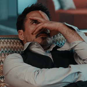mrstzp's tweet photo. tony stark
doctor strange
capitão america
#GoWatchEndgame https://t.co/zwpJX1bV3U