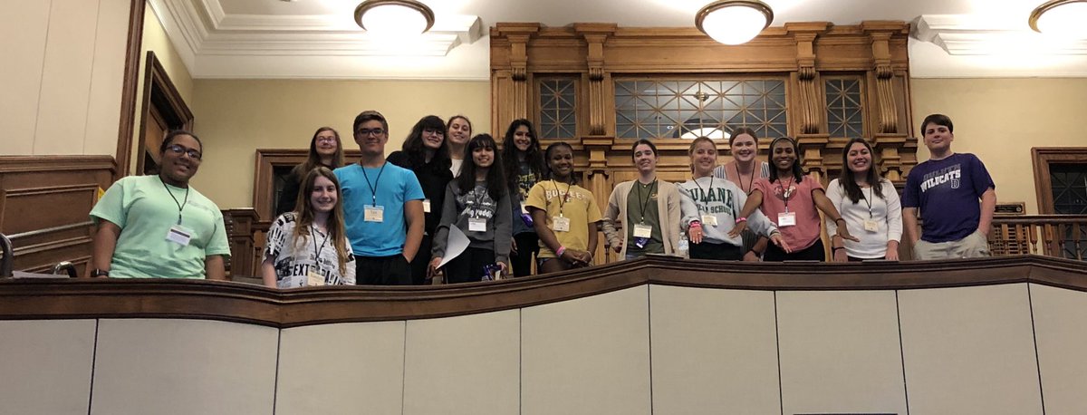 roxdill's tweet photo. #LSPAsummer19 about to watch “All The President’s Men” and see who reigns at movie bingo @ManshipSchool https://t.co/LykC2jjEif