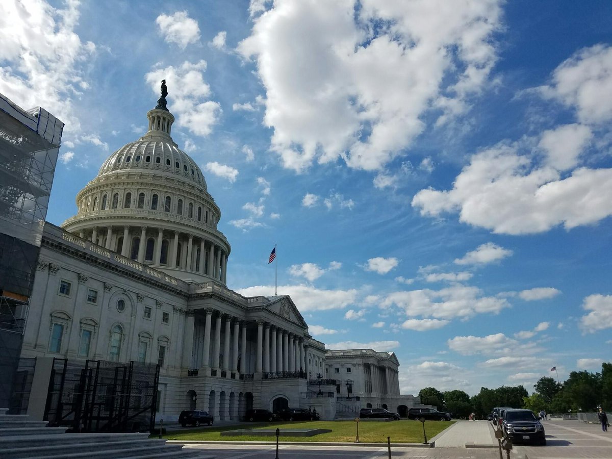 MDLCV's tweet image. Today was #LCVLobbyDay! Thanks to the MD Congress offices that met with us today to discuss the importance of securing clean energy, funding our parks and more @RepCummings @LeaderHoyer @Call_Me_Dutch @RepSarbanes @RepAnthonyBrown @RepRaskin @BenCardinforMD @VanHollenForMD