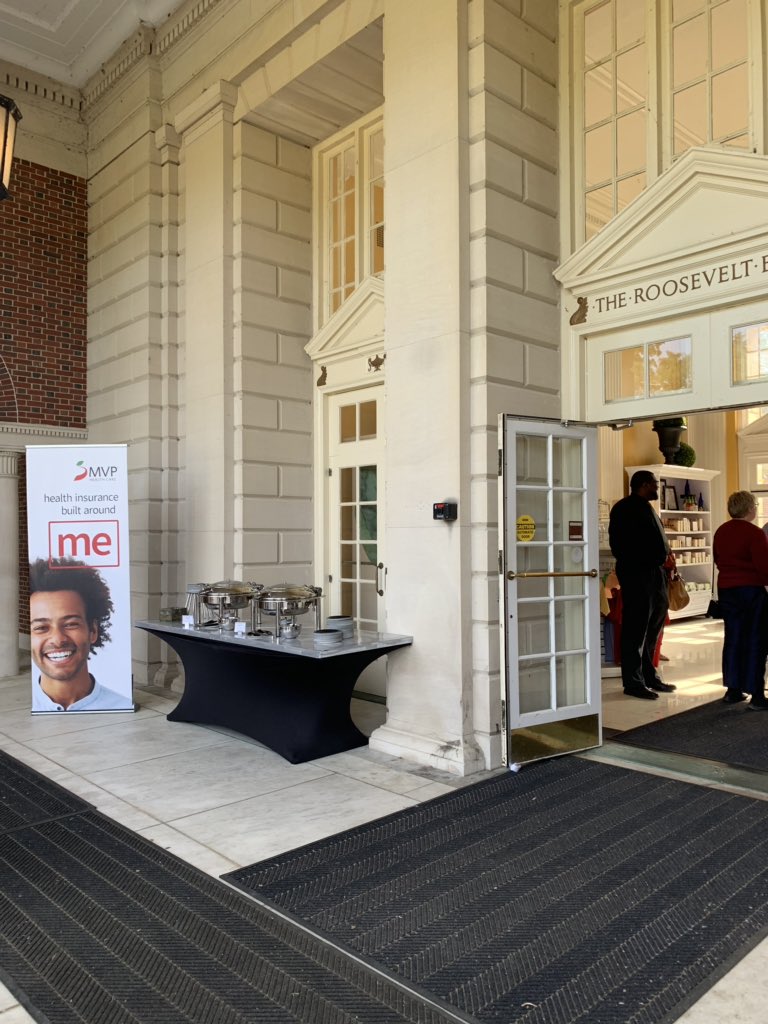 Spent tonight with team <a href="/MVPHealthCare/">MVP Health Care</a> and <a href="/SaratogaChamber/">Saratoga County Chamber of Commerce</a> at the #HealthySaratoga health and wellness expo and networking mixer at the Roosevelt Baths &amp; Spa! 

Oh and p.s. the shrimp shooters were as good as they look.