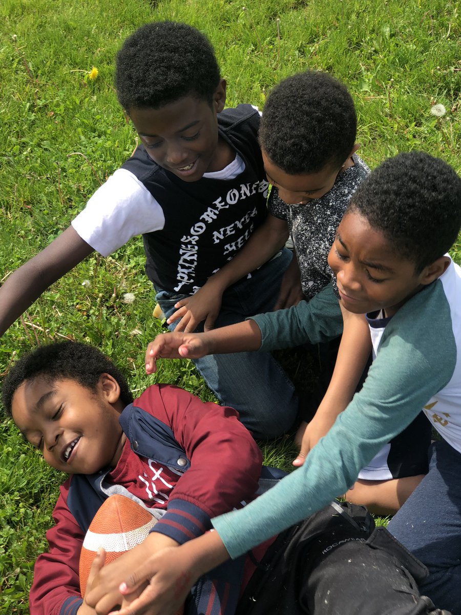 Wrapping up #BreakingtheMold, beautiful day to enjoy a day at the park with the boys. Will miss these lil nuggets. @AylesburyPDSB @JeanAugustineSS #seeyouinSeptember 🤗 Let’s keep the ball rolling and be better 👊🏾