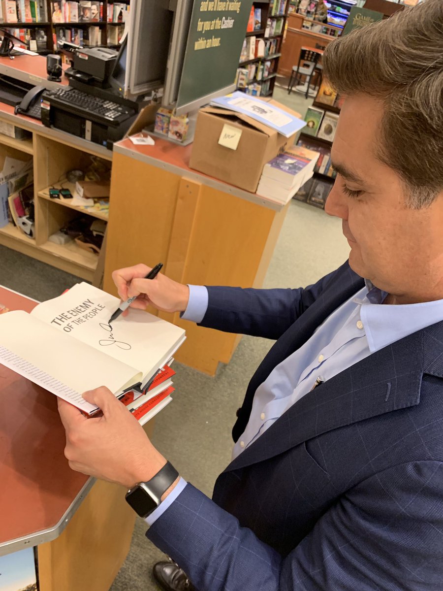 Jim Acosta On Twitter Surprise Signing At Arlington Virginia