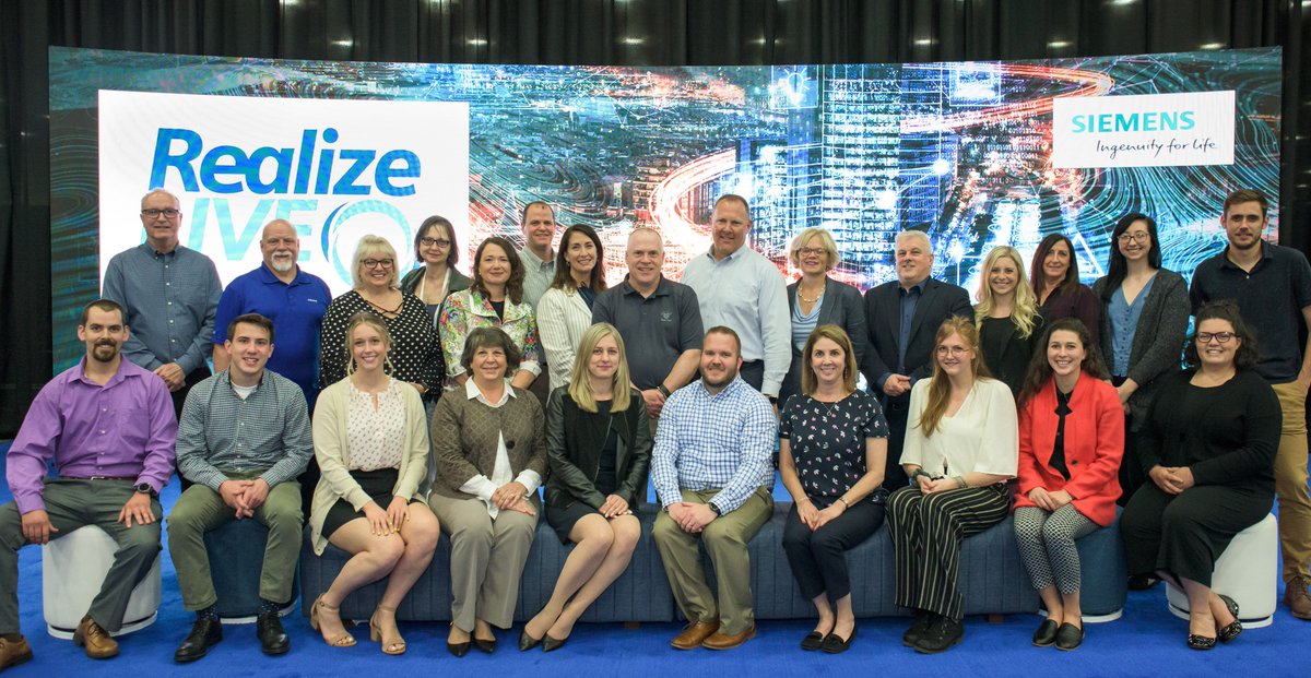 Mentor_Auto's tweet photo. The team that organized the #RealizeLIVE conference in Detroit,  great team, great show, lots of automotive design solutions on display from @mentor_graphics https://t.co/tjUOuvZn1D