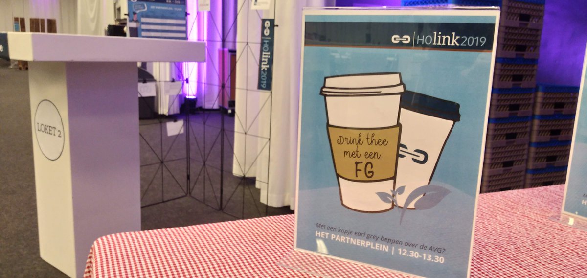 HOlink2023's tweet photo. Drink thee met een FG! Nog brandende vragen over de AVG? Stel ze onder het genot van een kopje earl grey. Nu op het Partnerplein tot 13.30u. https://t.co/Yxfmi5rTMB