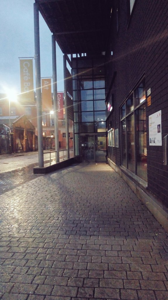 Such a moving personal documentary in postpartum psychosis and the need to speak about hidden trauma. Lovely meeting you <a href="/_iaincunningham/">Iain Cunningham</a> fantastic evening! #IrenesGhost <a href="/PhoenixLeic/">Phoenix Leicester</a> @LPTresearch