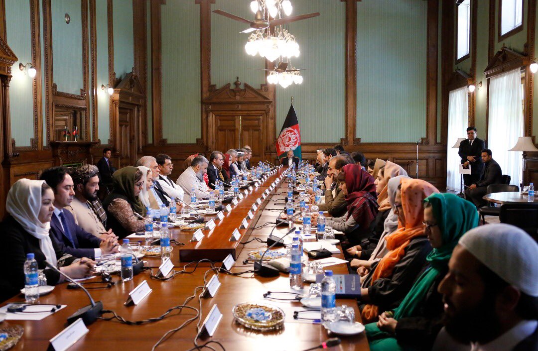 US4AfghanPeace's tweet photo. Met with President @AshrafGhani this morning, and at his request, briefed a select group including political leaders and representatives of the Afghan Women’s Network on the #AfghanPeaceProcess. Look forward to building on the positive momentum. https://t.co/NxJRSmGycO