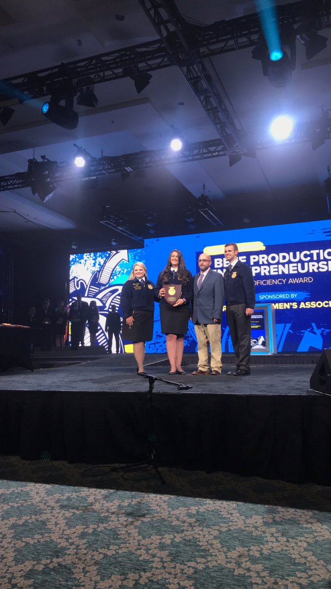 PlantCityFFA's tweet photo. Help us in congratulating @madilynconrad01 for winning beef proficiency in entrepreneurship!!! #FFA #reMARKable #FlaFFA #Beef #stateconvention2019 https://t.co/AGENyVSnbF