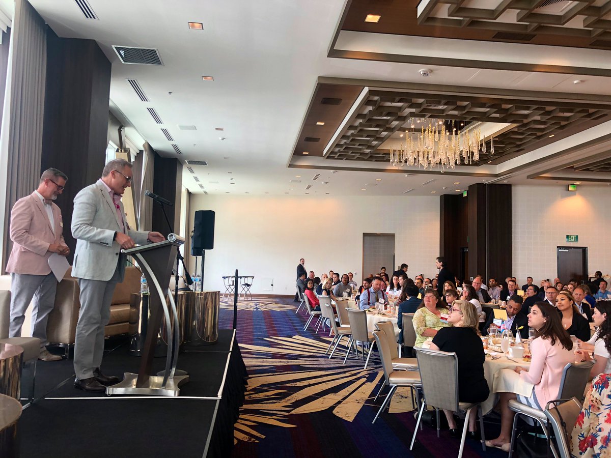 BECU's tweet photo. Thanks to all who joined us at @GSBA Business Luncheon. @BECU’s own Stephen B. unveiled #TheGSBA’s latest directory. We love the message: Thrive Together. #PrideMonth #YouAreBECU https://t.co/RiXyUb8Dds