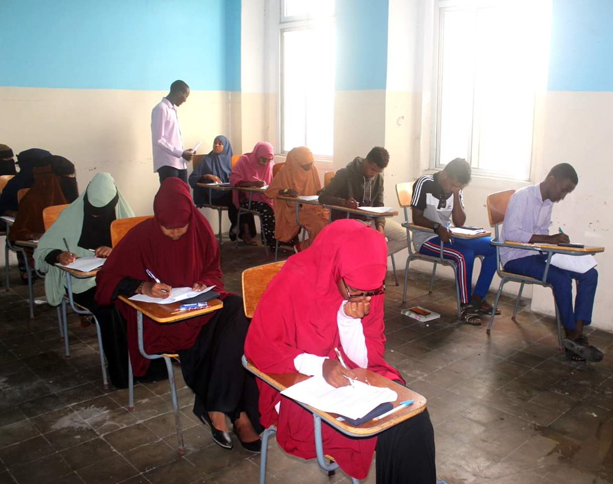 CUStuGovVP's tweet photo. all Praise is to Allah SWT for bringing us to the end of the final exams. .@CU_mogadishu students now go and enjoy your #Summerholidays and come back with more energy, motivated and sheer will to succeed. 

#Somalia #Benadir https://t.co/9iiO4cbVNM