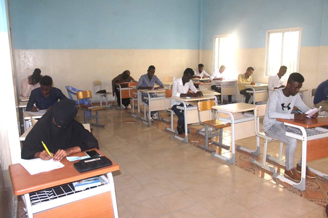 CUStuGovVP's tweet photo. all Praise is to Allah SWT for bringing us to the end of the final exams. .@CU_mogadishu students now go and enjoy your #Summerholidays and come back with more energy, motivated and sheer will to succeed. 

#Somalia #Benadir https://t.co/9iiO4cbVNM