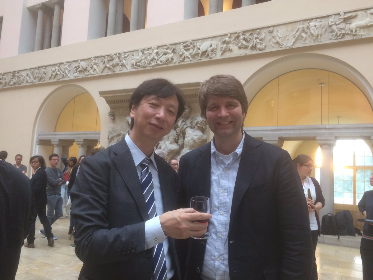 Felix Zelder tweet media