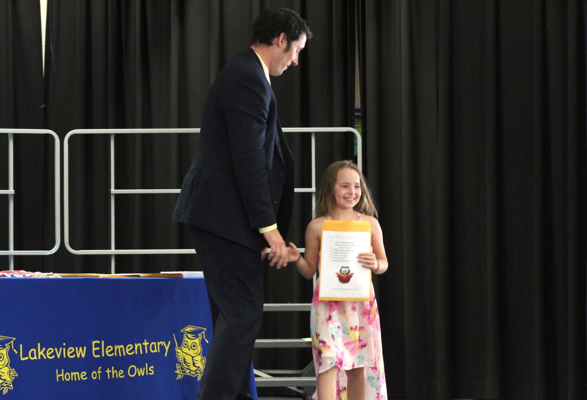 LES_CHPS's tweet photo. More photos from our 3rd &amp; 4th grade awards ceremony today! Congratulations students! #GoColonials https://t.co/l5Vp6Fp0e0