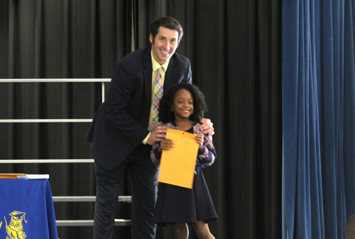 LES_CHPS's tweet photo. Congratulations to our 3rd and 4th grade students who received awards today! 😊 We are so proud of our owls' hard work and accomplishments this school year. #GoColonials https://t.co/R6JVHTiKYh