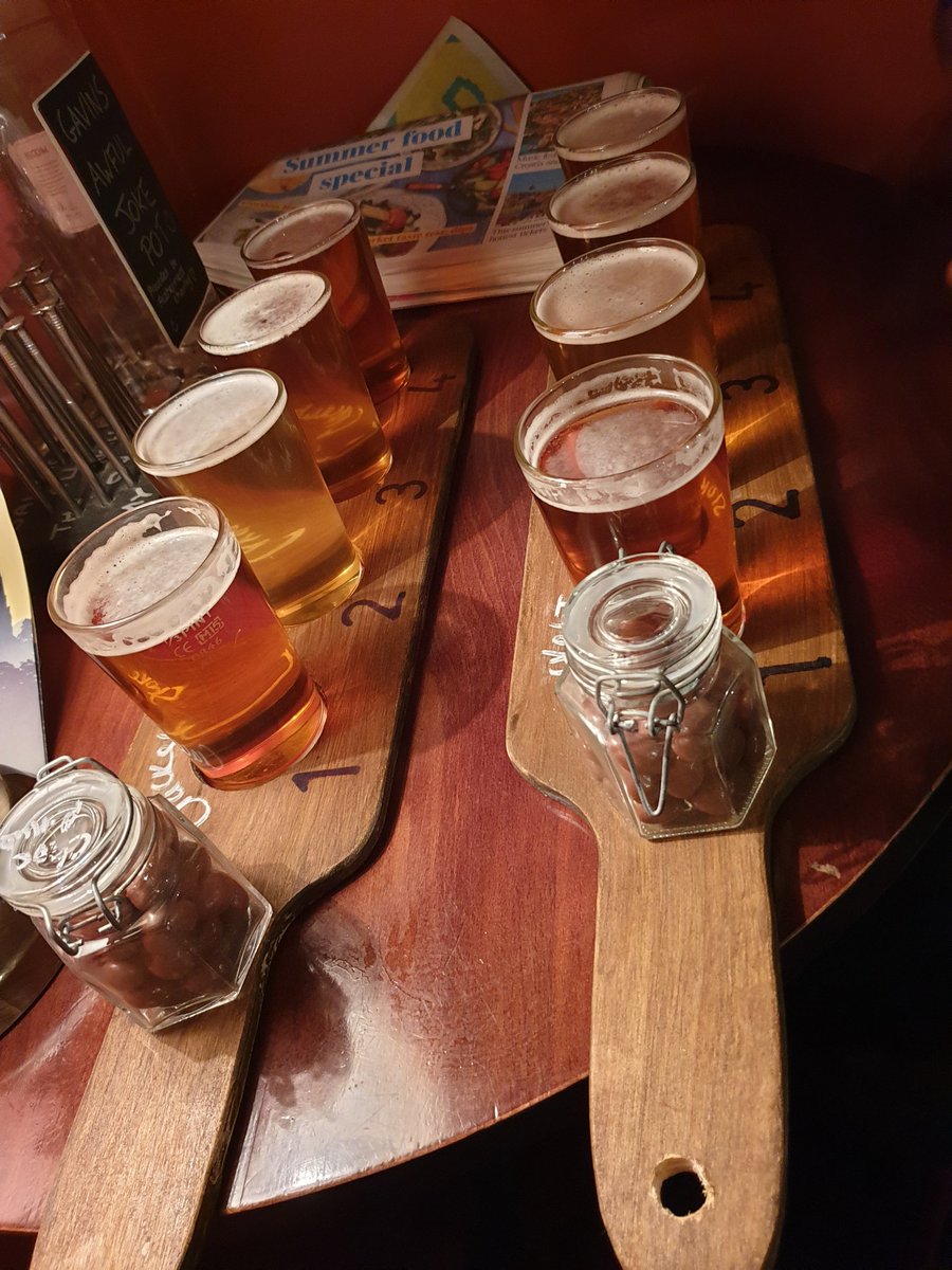 Jennie__Scott's tweet photo. Lovely evening at @cracklerock 

#craftbeer #Botley https://t.co/pqHhztFHSV
