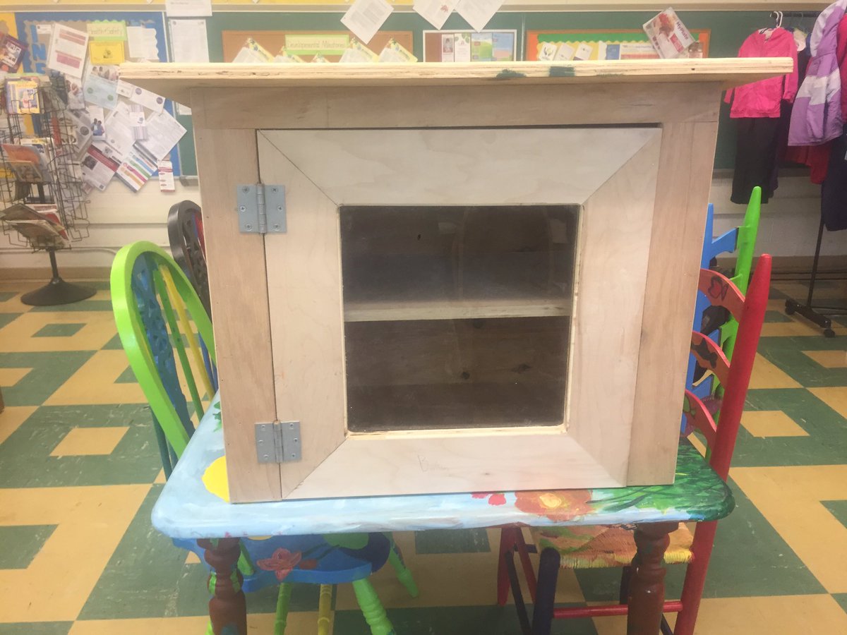 kidsof216's tweet photo. #giveboxes complete! #kidsof216 went through blueprint reading classes and tool orientation and built a few of these for @CLEMetroSchools elementary schools. They will be installed &amp; stocked weekly with toiletries and nonperishables! #serveCLE https://t.co/xBYKp2gCdf