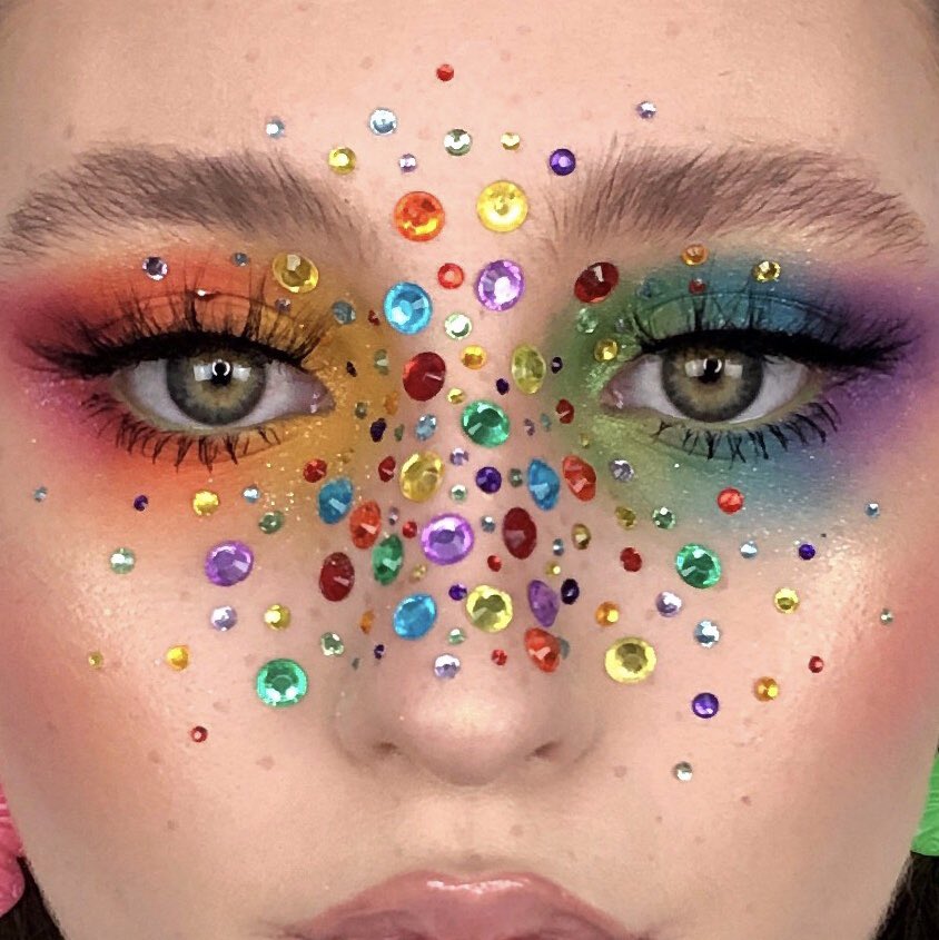 char__barker's tweet photo. 🌈✨💫❤️🦋       IG: CHAR_BARKER https://t.co/MpZnhAA81z