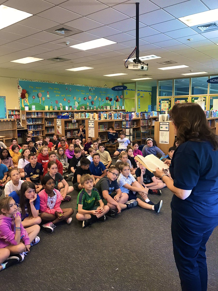 UESLibrary's tweet image. Thank you @NHSlibrary for visiting our school to talk about the Summer Quest reading program and all of the resources available at your library! ☀️📚