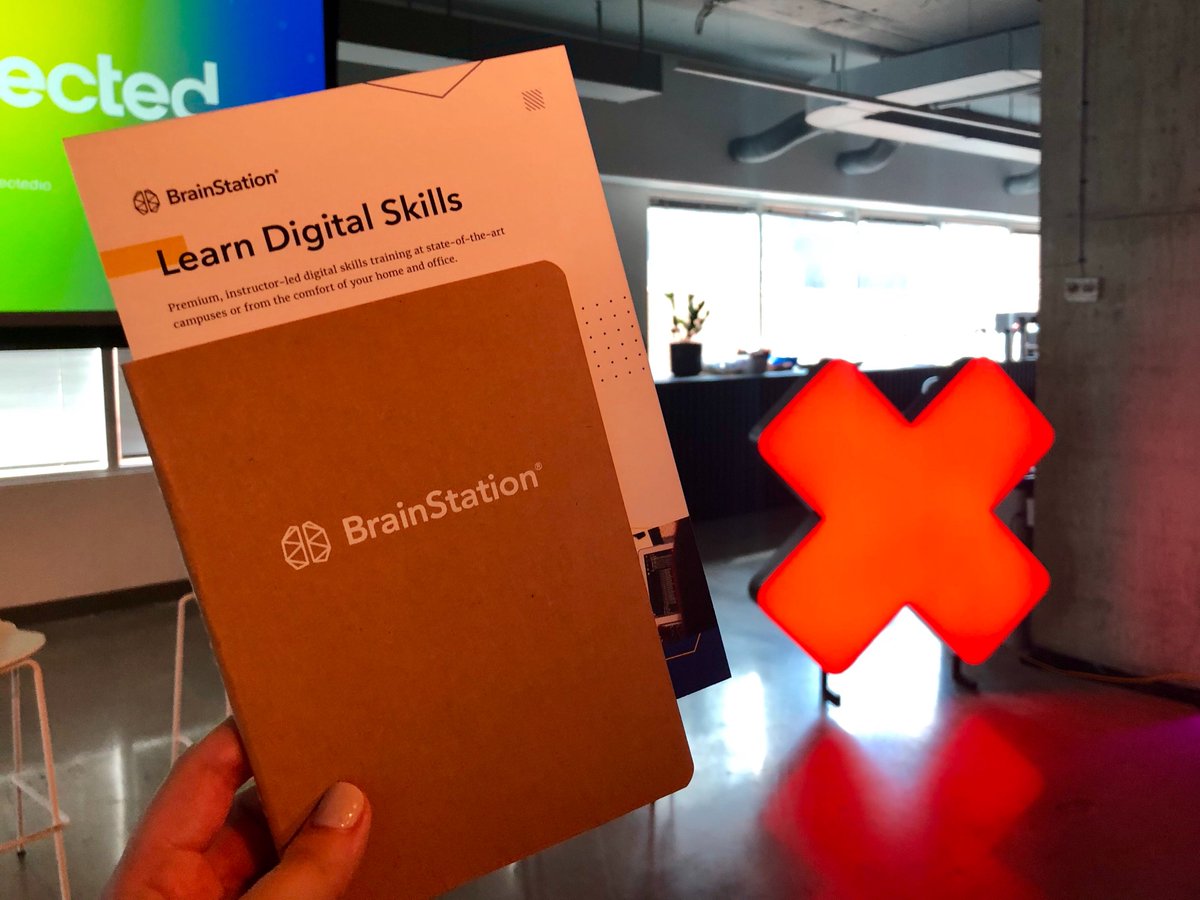 BrainStation's tweet image. Happy to be out at tonight’s #DesignX event about design career paths. What digital skill will you learn next? #BrainStationTO #WeAreDesignX
