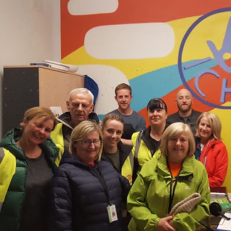ICHHDUBLIN's tweet photo. It's a wet wednesday night and the #ICHH outreach teams have been briefed and are out on the streets of Dublin. Please give them a call on 085-8389281 if you see anyone sleeping outside tonight around the city. #HomelessnessIsNotNormal #AskWhy #ImUsingGiveback https://t.co/L2Lfg4wbK6