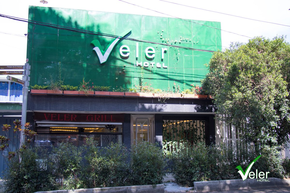 velerhotel's tweet photo. Reserva directamente con nosotros y obtén un 15% de descuento. 
Siempre estamos para mejorar.
#MedellinEsMas #hotels #ColombiaMagnifica #descuentos #Medellín #TurismoNacional #Feriadeflores https://t.co/Uc3hUZKLzY