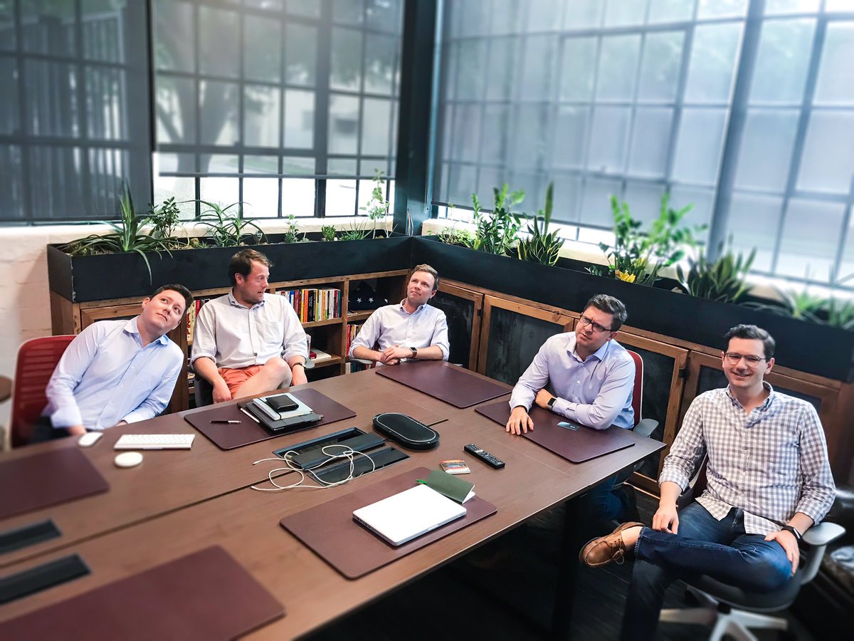 BeastDigital's tweet photo. And on Wednesday’s we wear light blue button downs. https://t.co/njQtKOUciY