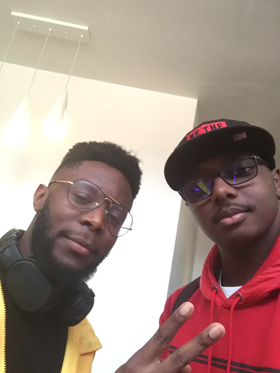 evandcroft's tweet photo. The dancehall king of Toronto teams up with the R&B prince of Pickering!
Had fun recording with @officialexxicon & got that new summer single ready for July. Stay tuned!
•
•
•
•
•
•
#evancroft #lexxicon #rnbprince #dancehallking #newsingle #comingsoon #jam #mhstudios https://t.co/QSNm9dKzA5