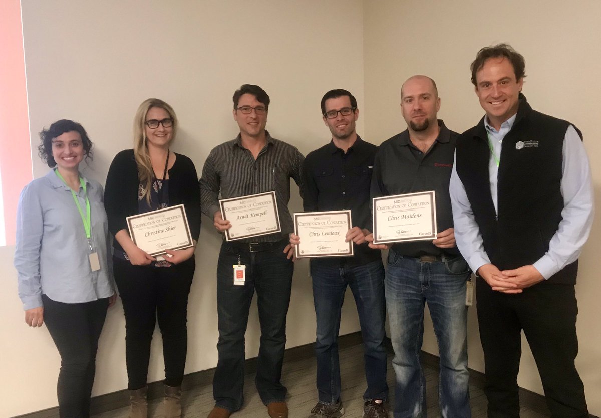 jp_giroux's tweet photo. @LeonardoDRSnews Kanata - for #manufacturingessentials to certify 15 supervisors. 8 weeks on problem-solving &amp; team collaboration with Workplace Performance Projects for positive change and real workplace learning results ! @EMCCanadaMFG and in partnership  @AlgonquinColleg https://t.co/0j3wAUiRMP