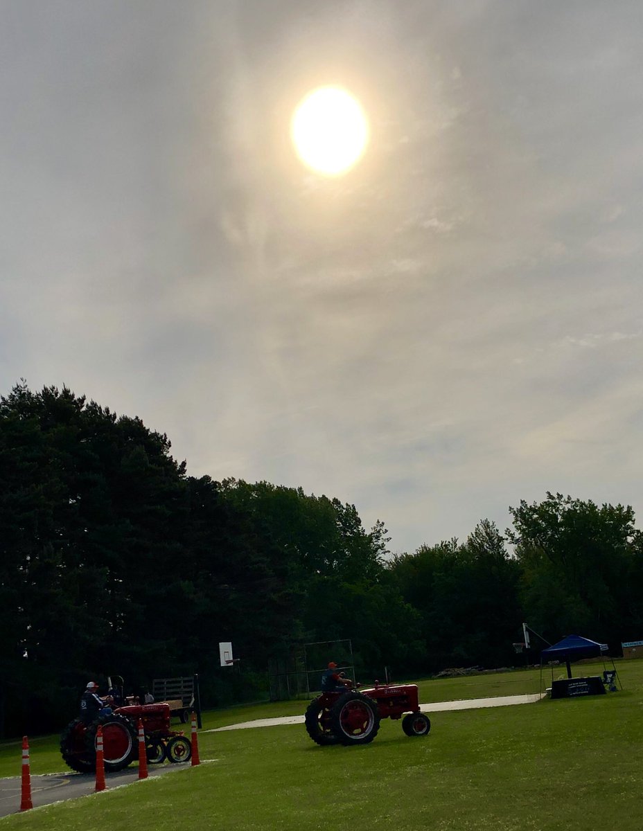 mbflem1's tweet photo. Getting back to our roots! Farm field day at BCEL. It was an amazing day!🖤💛 #bcelrocks https://t.co/mKZC0dcTdS