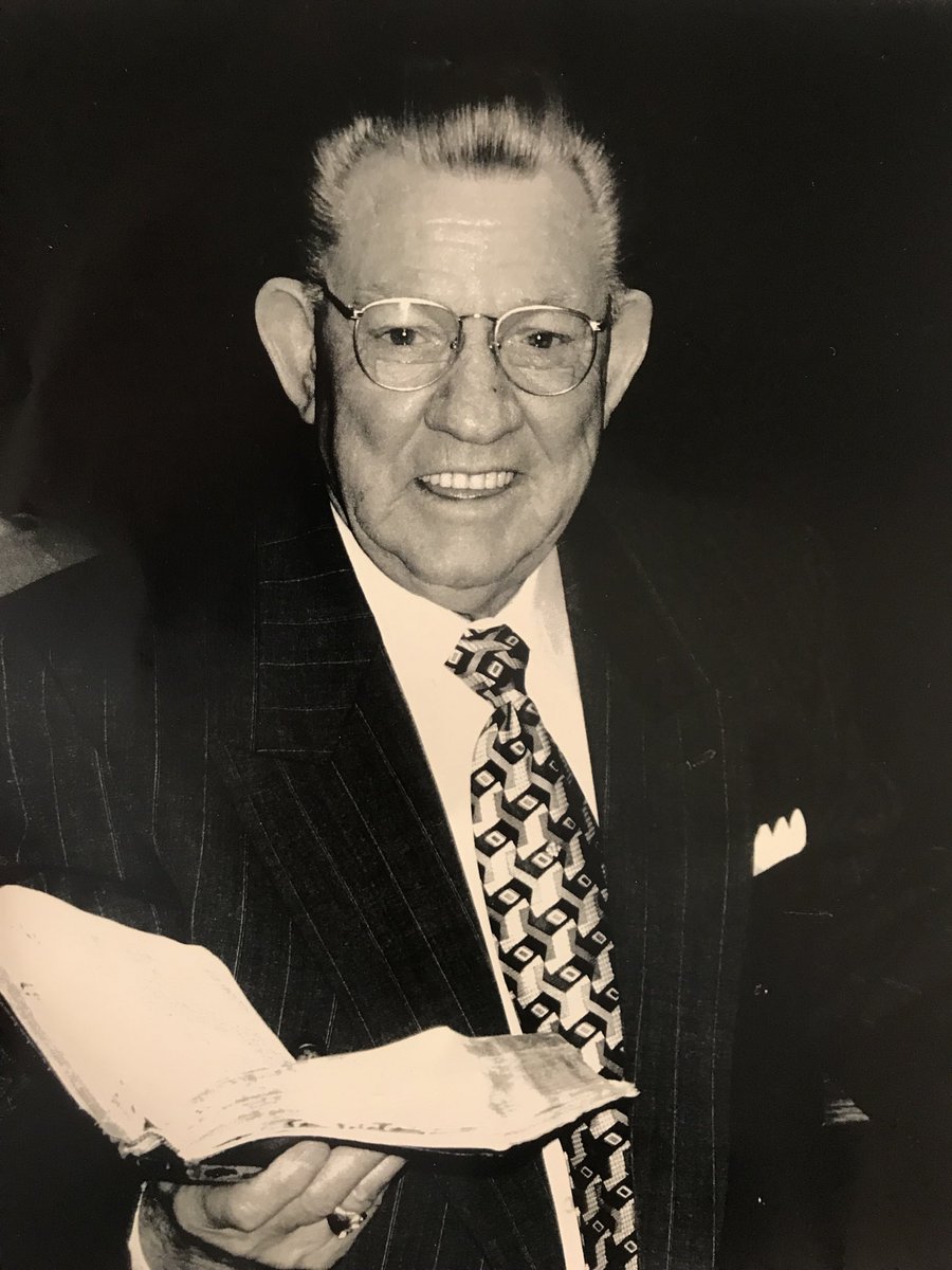 DrJohnNHamblin's tweet image. At 17 years of age, I met and heard Dr. Carl Hatch,...I'll be forever grateful for being greatly influenced by those of the last generation who weren't trying to impress,...BUT truly INFLUENCE and INSPIRE the "next generation"!

#OldPaths 
#GreatMen 
#StillWorks