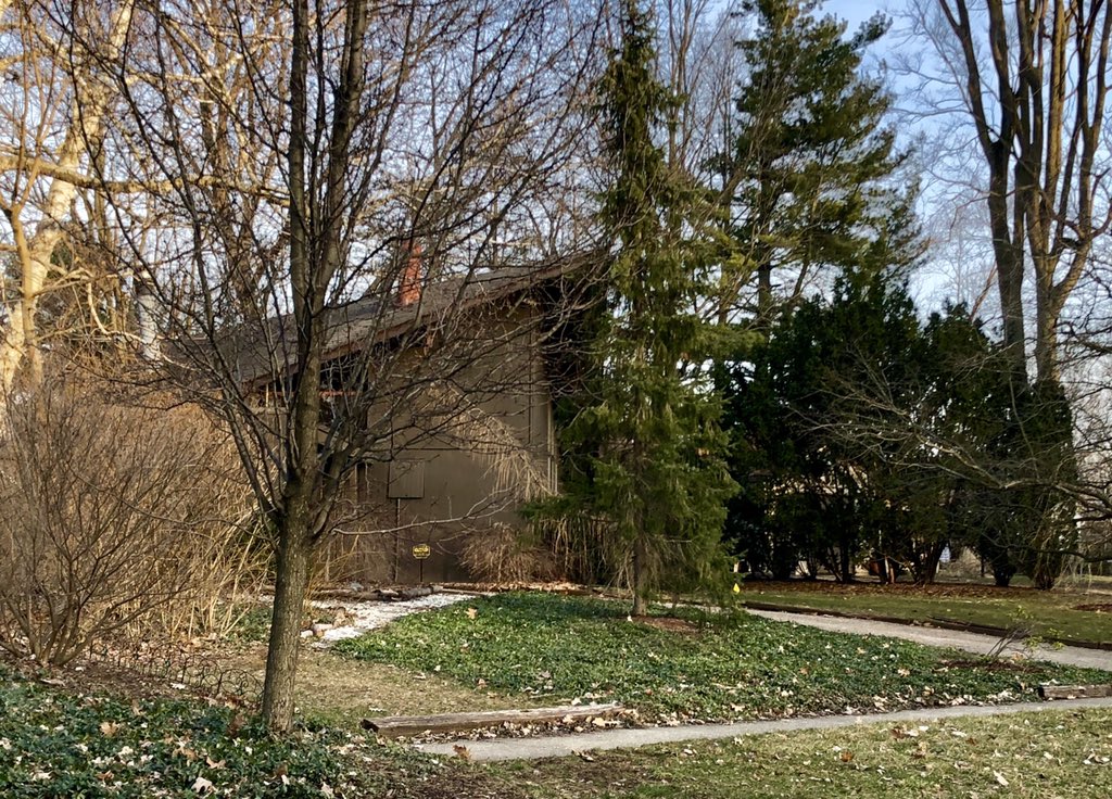 James P. Wong, Delafield House (1960) /// This is the only house I know of designed by Wong, but we’ll see a pair of churches from him on Friday.